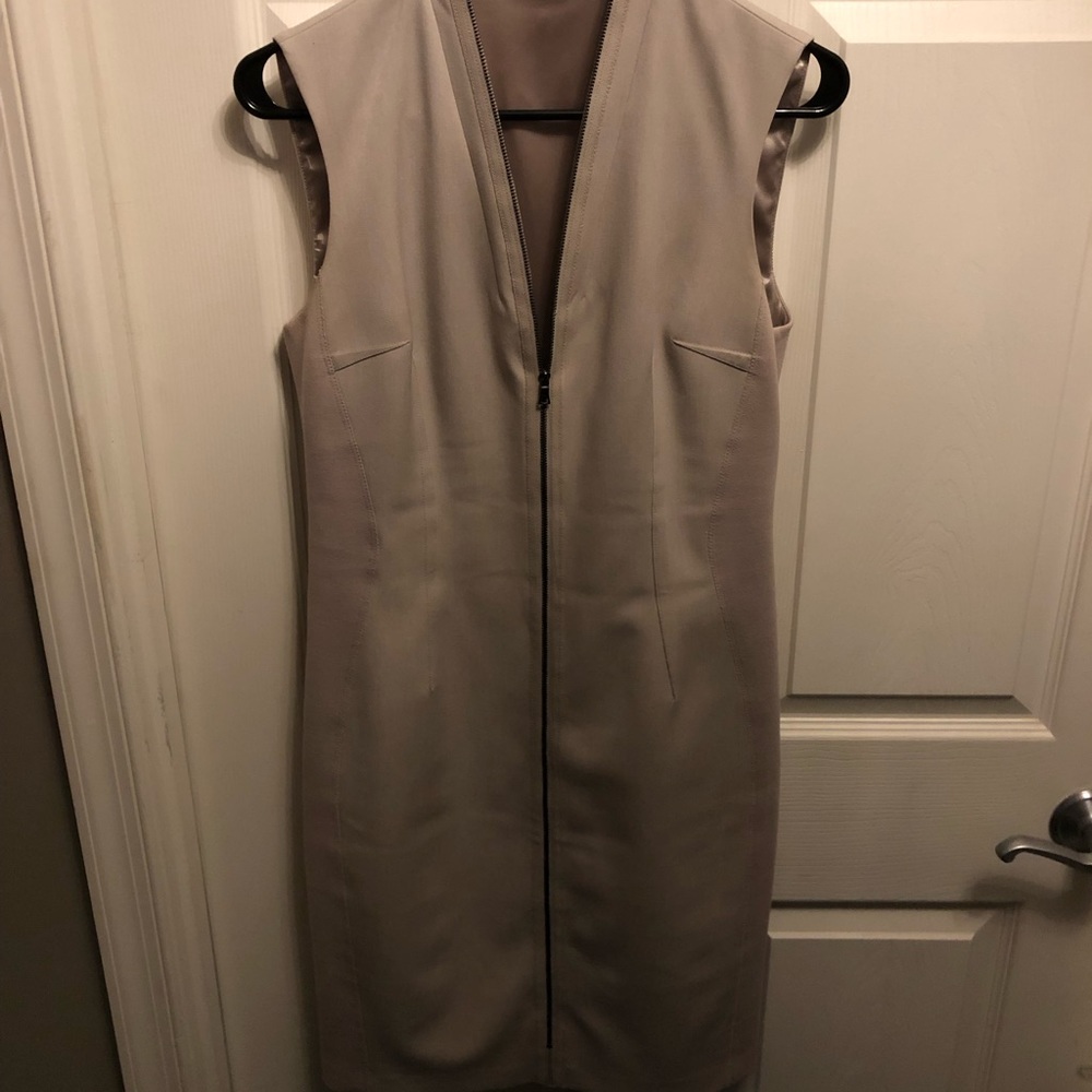 Sleeveless Tahari nude dress